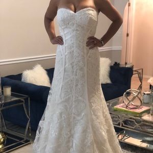 New Wedding Dress size 10